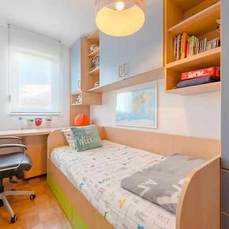 Star Apartment