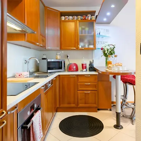 Star Apartment